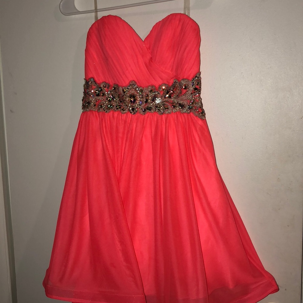Short strapless dress